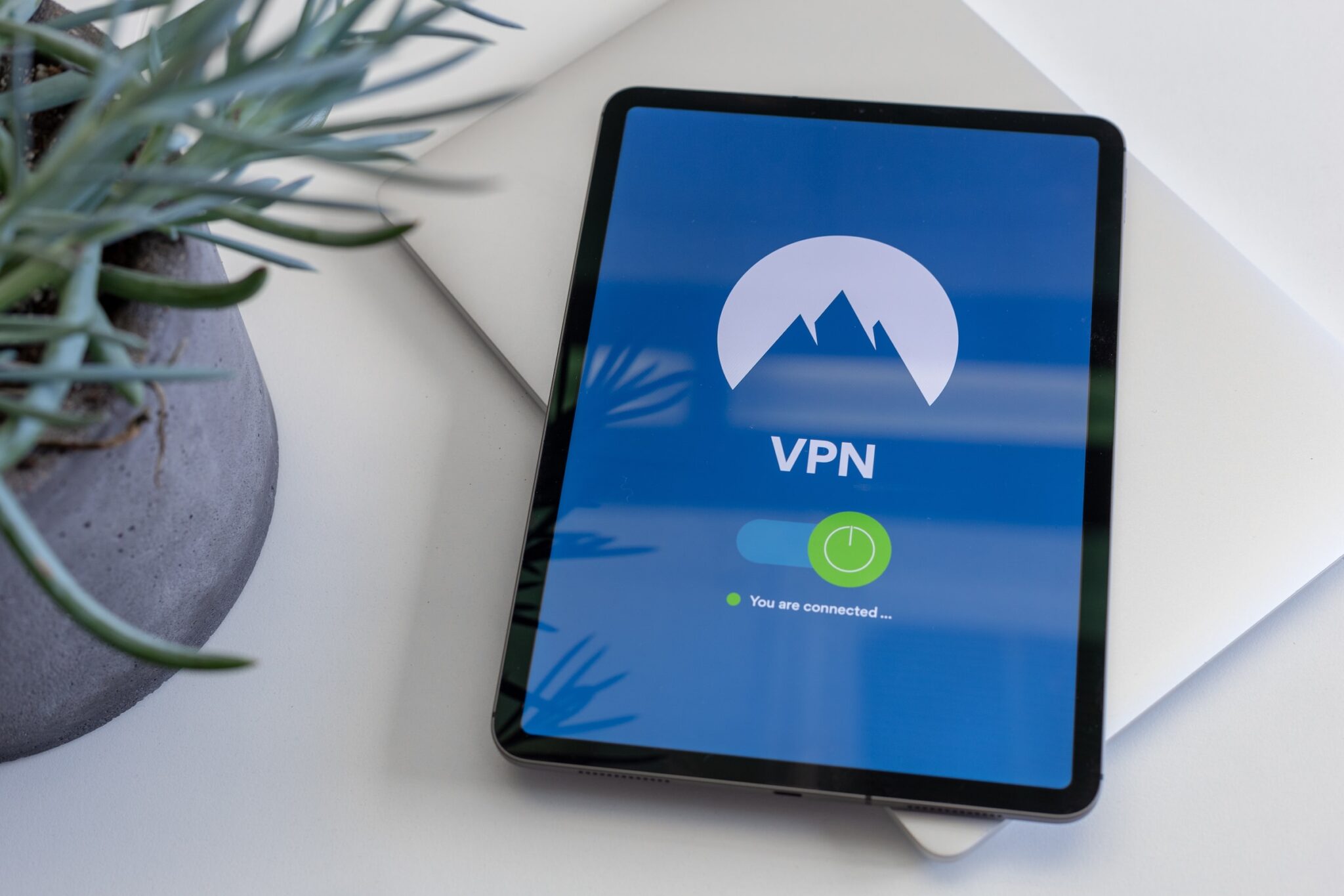 zero-trust-vs-vpn-which-is-more-effective-fusion-cyber